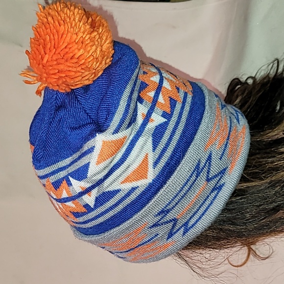 New York Knicks. Mitchell and Ness. Poof ball beanie. NBA. One size fits all. - Picture 2 of 8